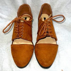 Forever 21 - Studded Suede Women’s Oxford style shoes